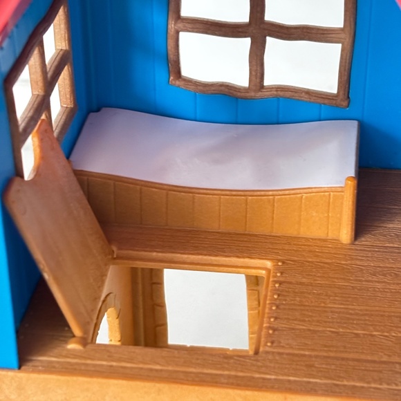 CALICO CRITTERS Secret Island Playhouse Treehouse Sylvanian Family Seaside House - Picture 8 of 14